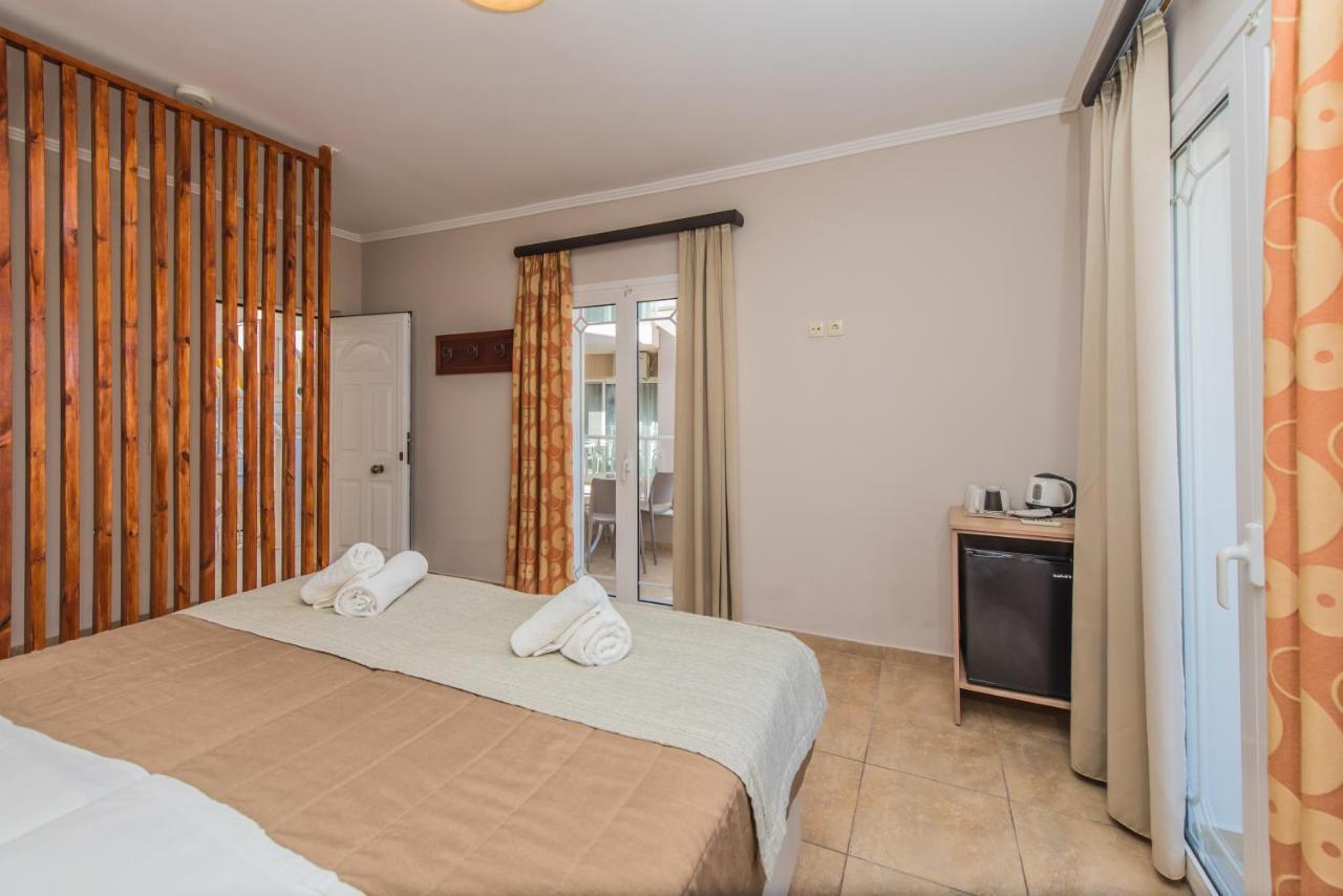 Porto Planos Beach Hotel Kültér fotó